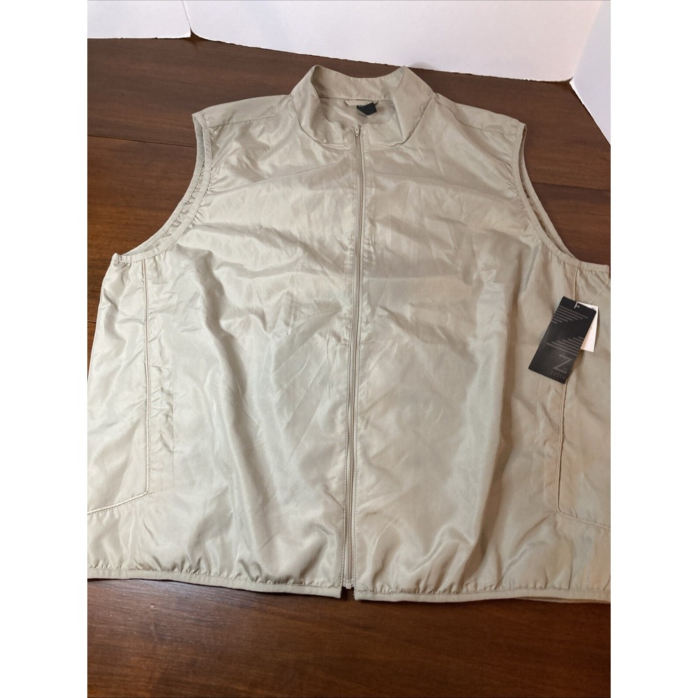 Z By Zella Men's Sz 2XL Tan Full Zip Front Lightweight Vest NWT Golf Pockets